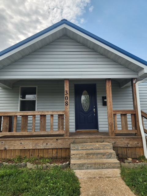 308 Apple Avenue