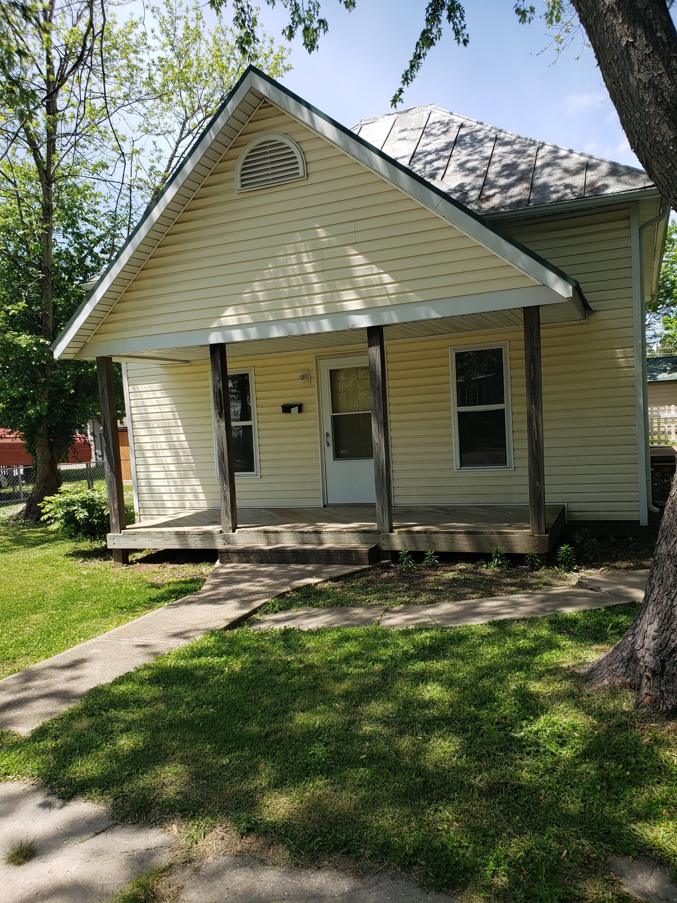 115 E Euclid